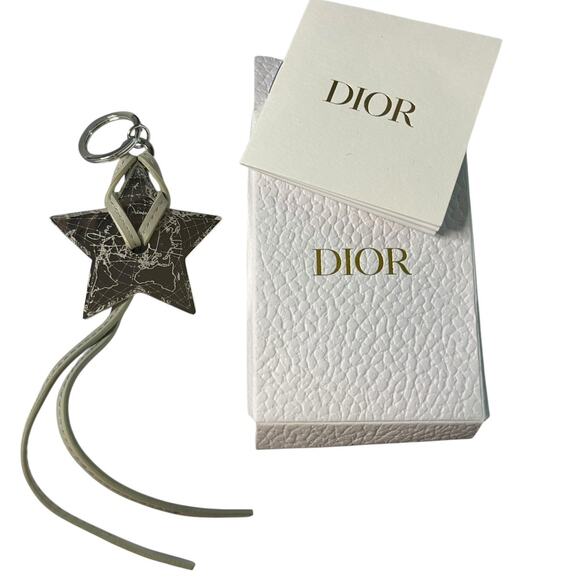 Christian Dior Star Key Chain Ring Charm Leather Silver 2024 Platinum Member - Picture 1 of 3
